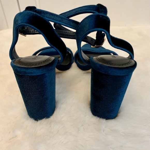 Sandro Paris block heels blue velvet buckle closure at ankles Size 6 - Picture 10 of 12